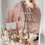 Shiny Mirror Flowers Stand