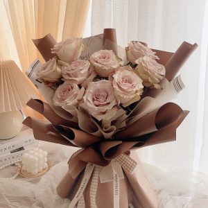 Quicksand Rose Bouquet