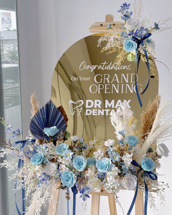 Blue Ocean Song Mirror Flowers Stand