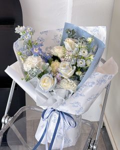 Sea blue hand bouquet