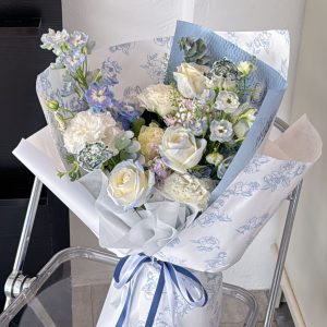 Sea blue hand bouquet
