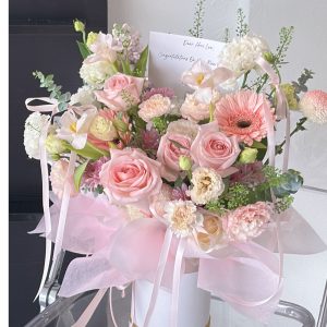 Marilyn Pink Mixed Flowers Box