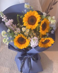 Navy Smile Bouquet 💙