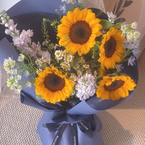 Navy Smile Bouquet 💙